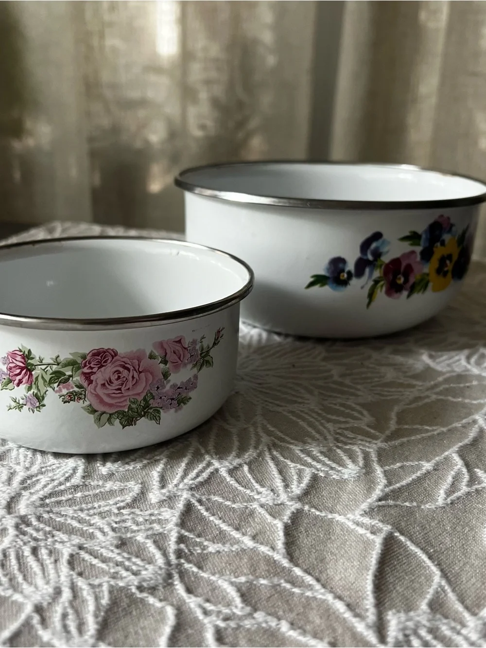 Vintage set enamel